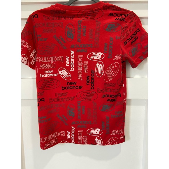 Elevate Your Sporty Style New Balance * True Red & Black Crewneck Tee SZ 10 k206 - Picture 5 of 9